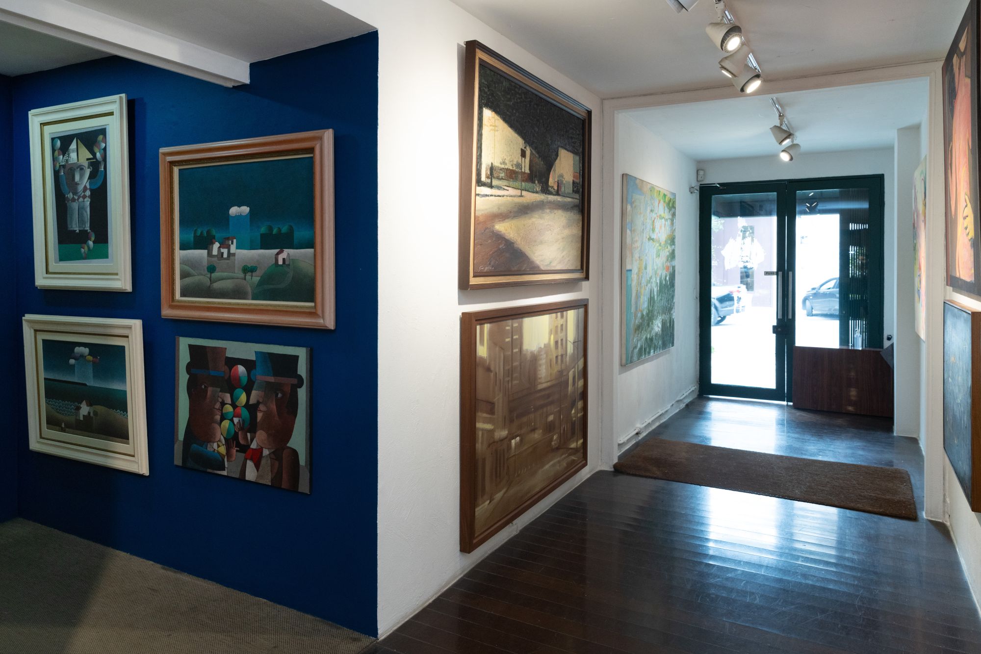 Art Auction Exhibition