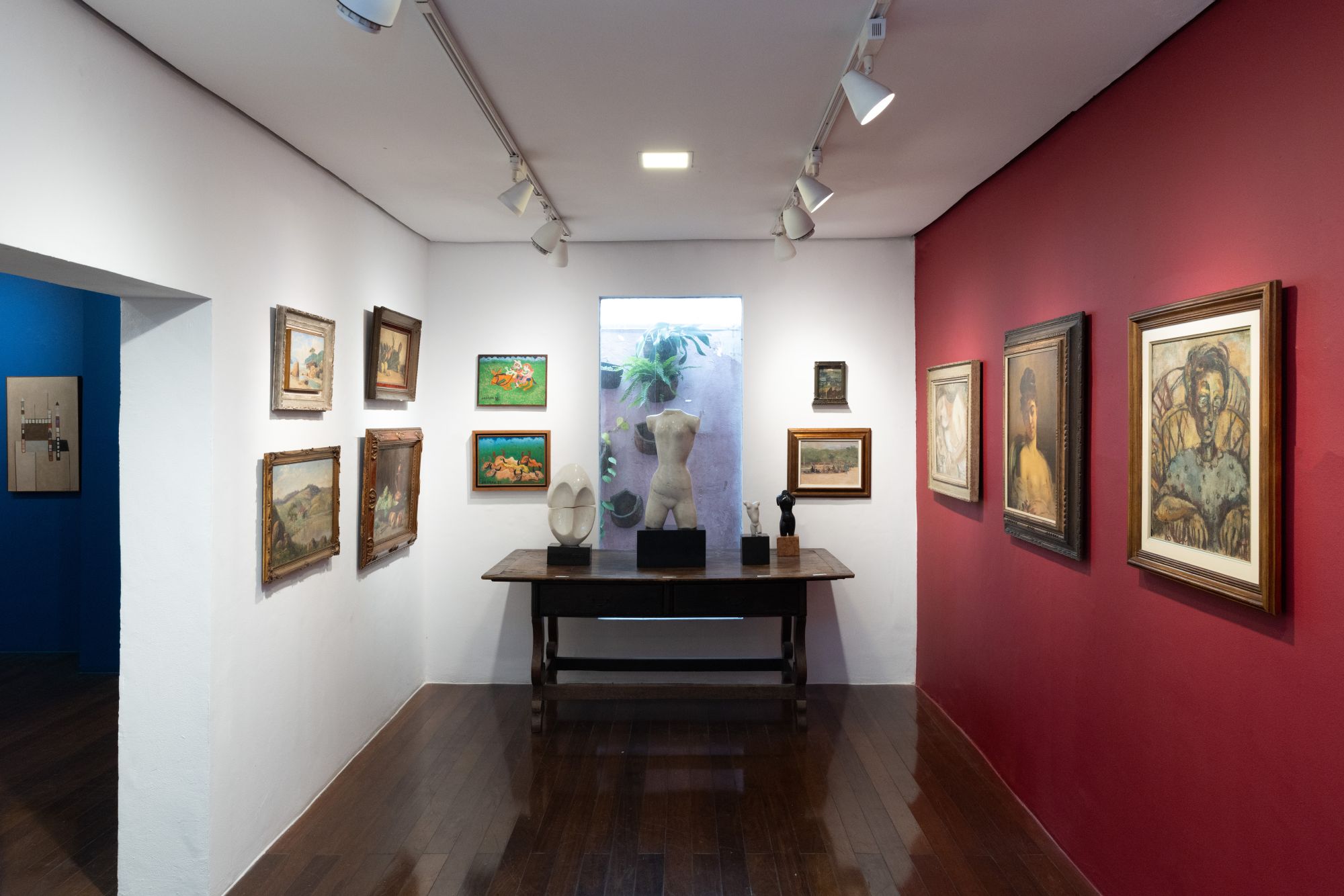 Art Auction Exhibition